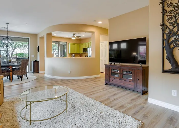 Snowbirds Welcome! Gem W/ Fairway Views Holiday home Anthem